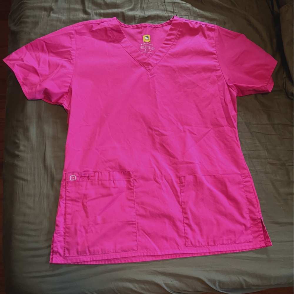 Scrub top